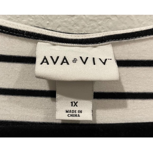 AVA & VIV Striped Snap Closed Wrap Long Sleeve Blouse - Picture 2 of 3